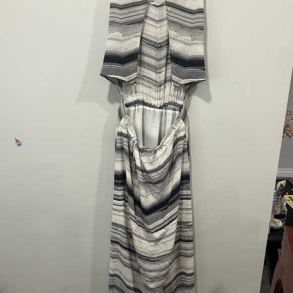 Club Monaco Silk Maxi Dress - Picture 4 of 7